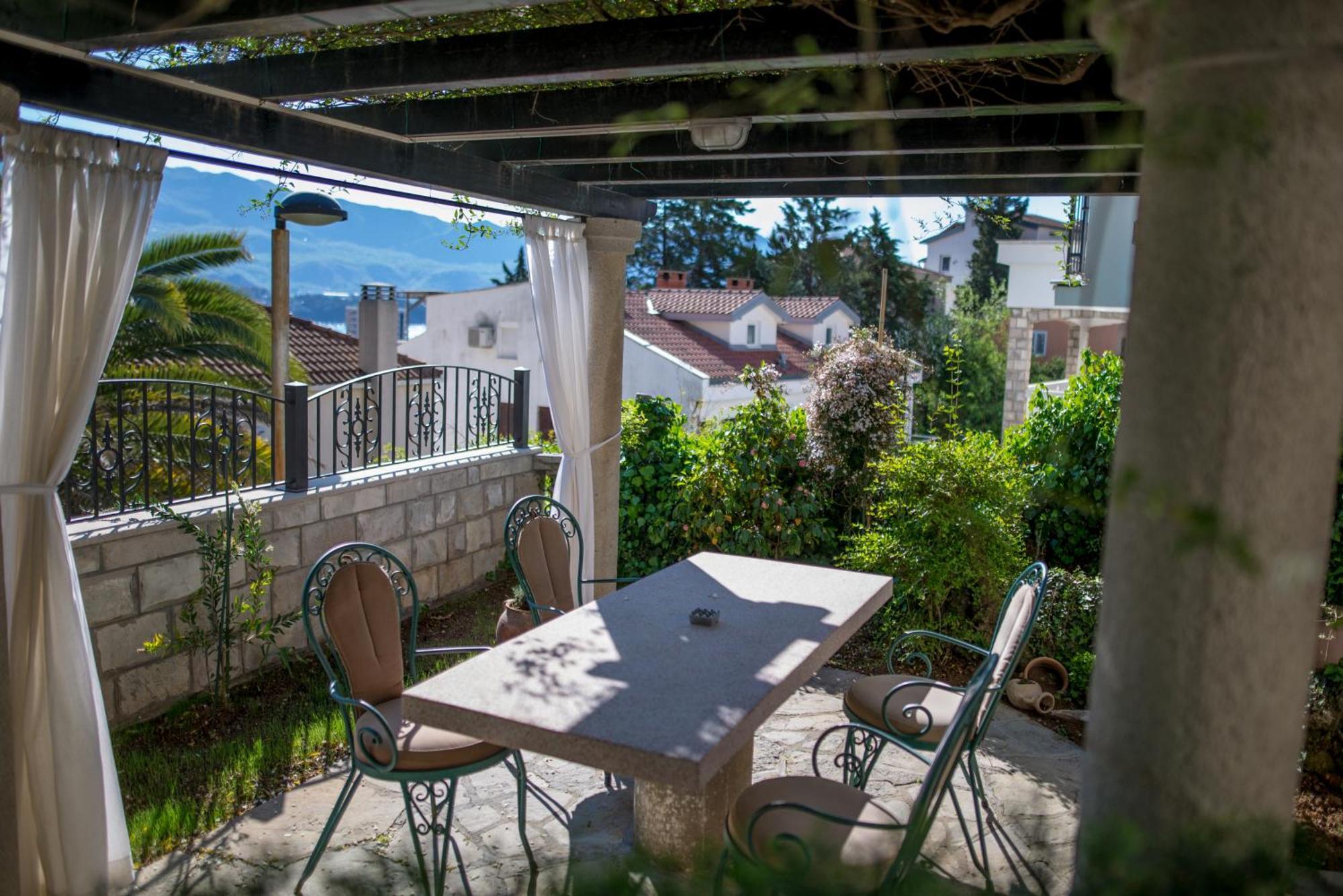 Villa Danigo Budva Oda fotoğraf